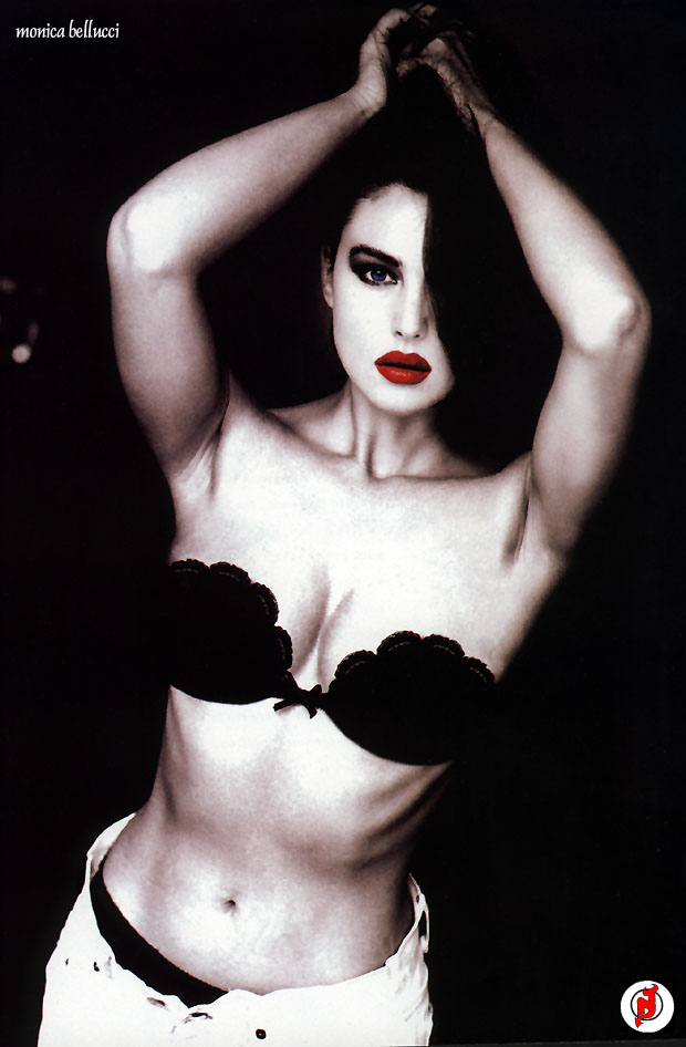 Monica Belluci - 205